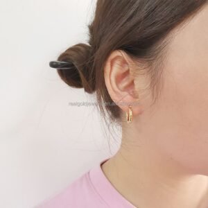How to choose 18k solid gold hoop earrings a complete buying guide.jpg