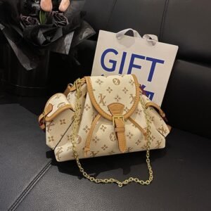 How to choose hand bags lv for women a complete buying guide.jpg