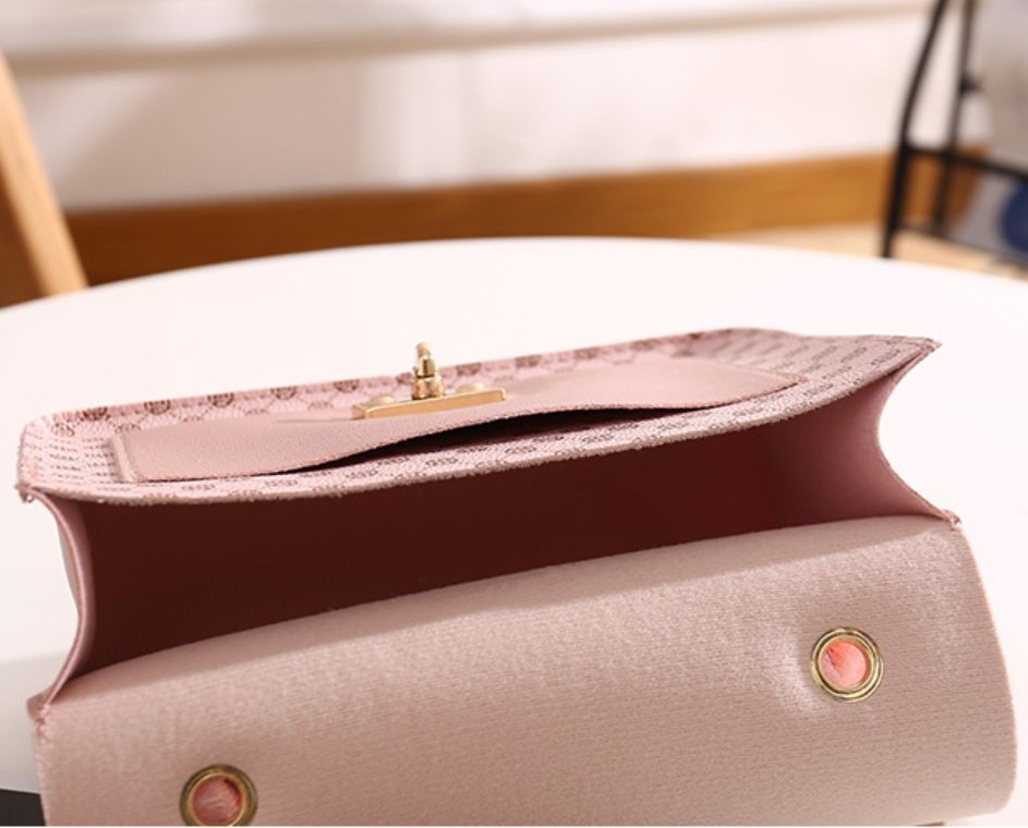 How to choose handbags wholesale china lowest price good quality authentic company.jpg