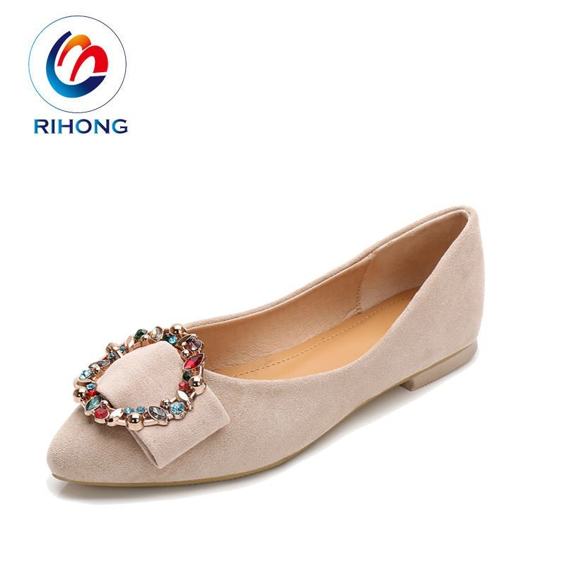 How to Choose Ladies Footwear Wholesale: A Complete Buyer's Guide