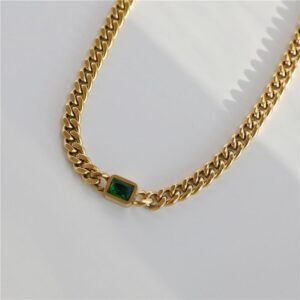 How to choose the best alhambra style necklace a complete buying guide.jpg