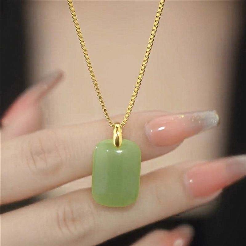 How to choose the best burmese jade pendant a complete buying guide.jpg