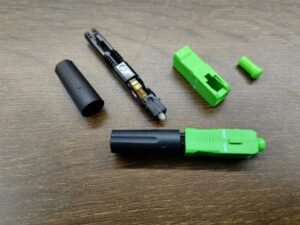 How to choose the best fiber optic connectors fast a complete buying guide.jpg