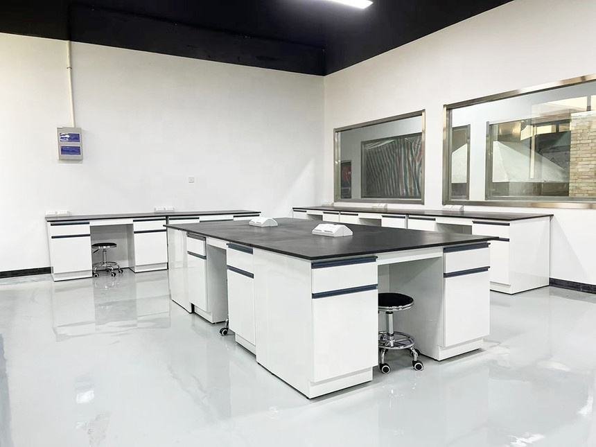 How to choose the best furniture laboratory stainless steel equipment.jpg