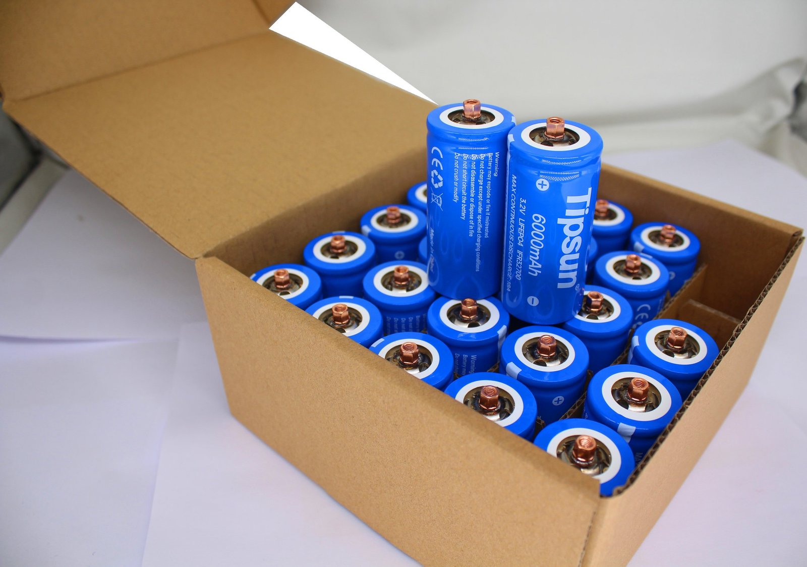 How to Choose the Best LiFePO4 Battery for Solar: A Complete Buying Guide