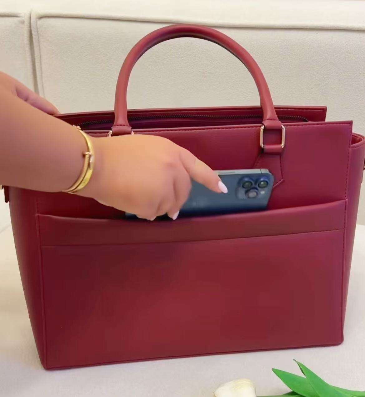 How to choose the best michael kors tote bags for women a complete buying guide.jpg