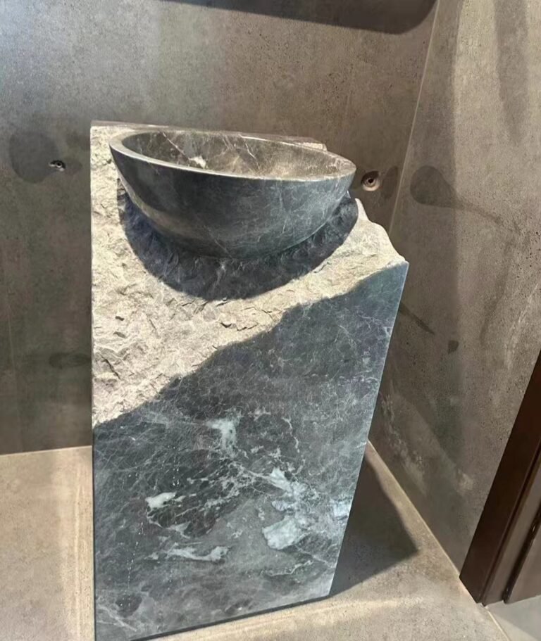 How to choose the best pedestal sinks in travertine for your bathroom.jpg