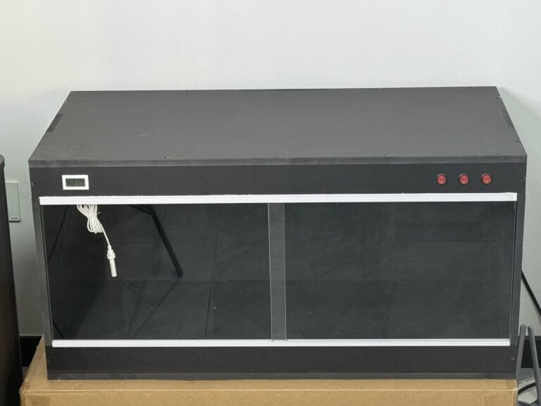 How to choose the best reptile tank enclosure a complete buying guide.jpg