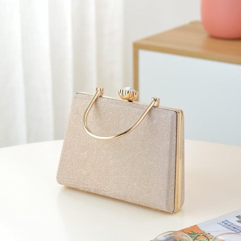 How to choose the best wedding evening handbag a complete buying guide.jpg